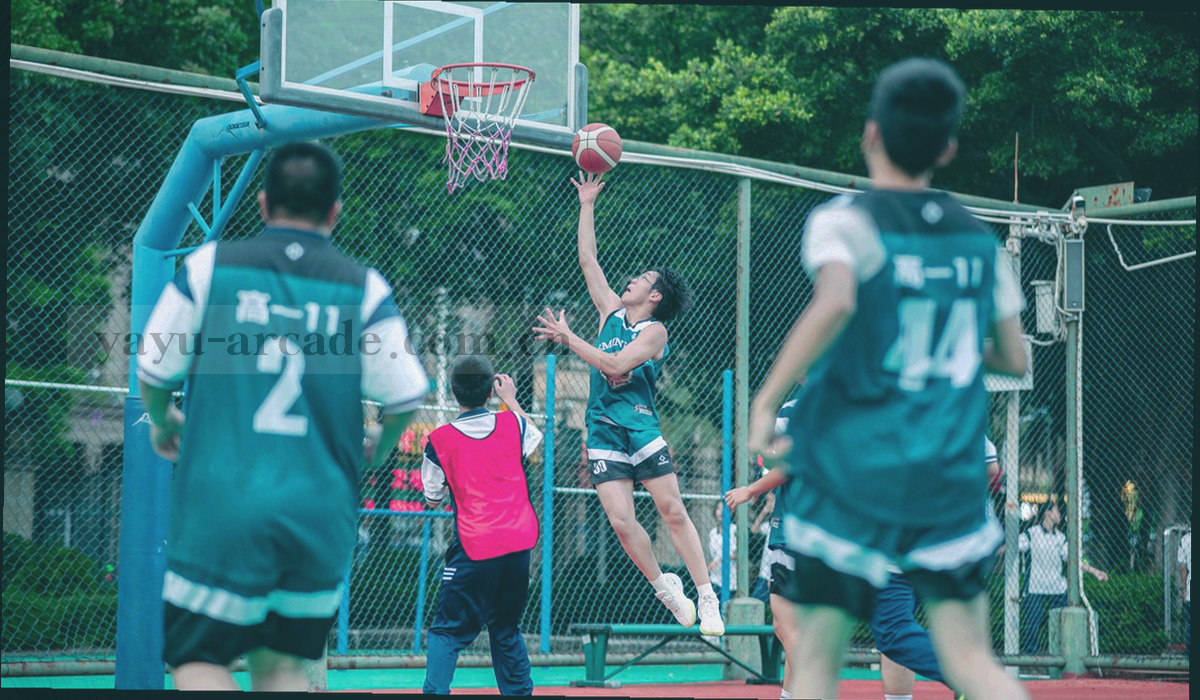 数据折线与时间刻度构成的可视化图形，琥珀色高亮点落在时限位置